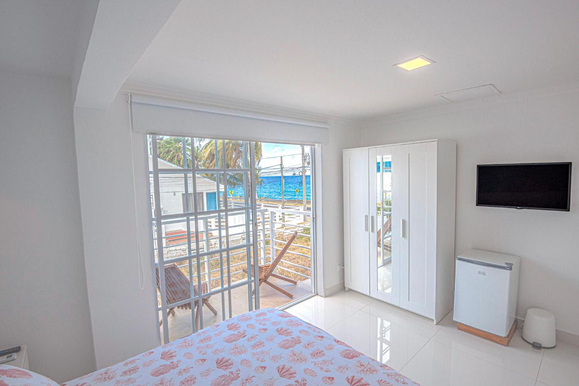 By The Sea Guest House San Andrés エクステリア 写真